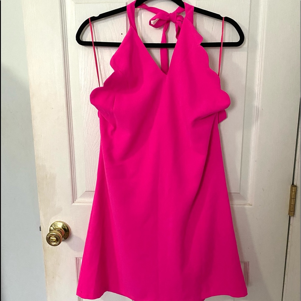 LIKE NEW! HOT PINK DRESS In Small